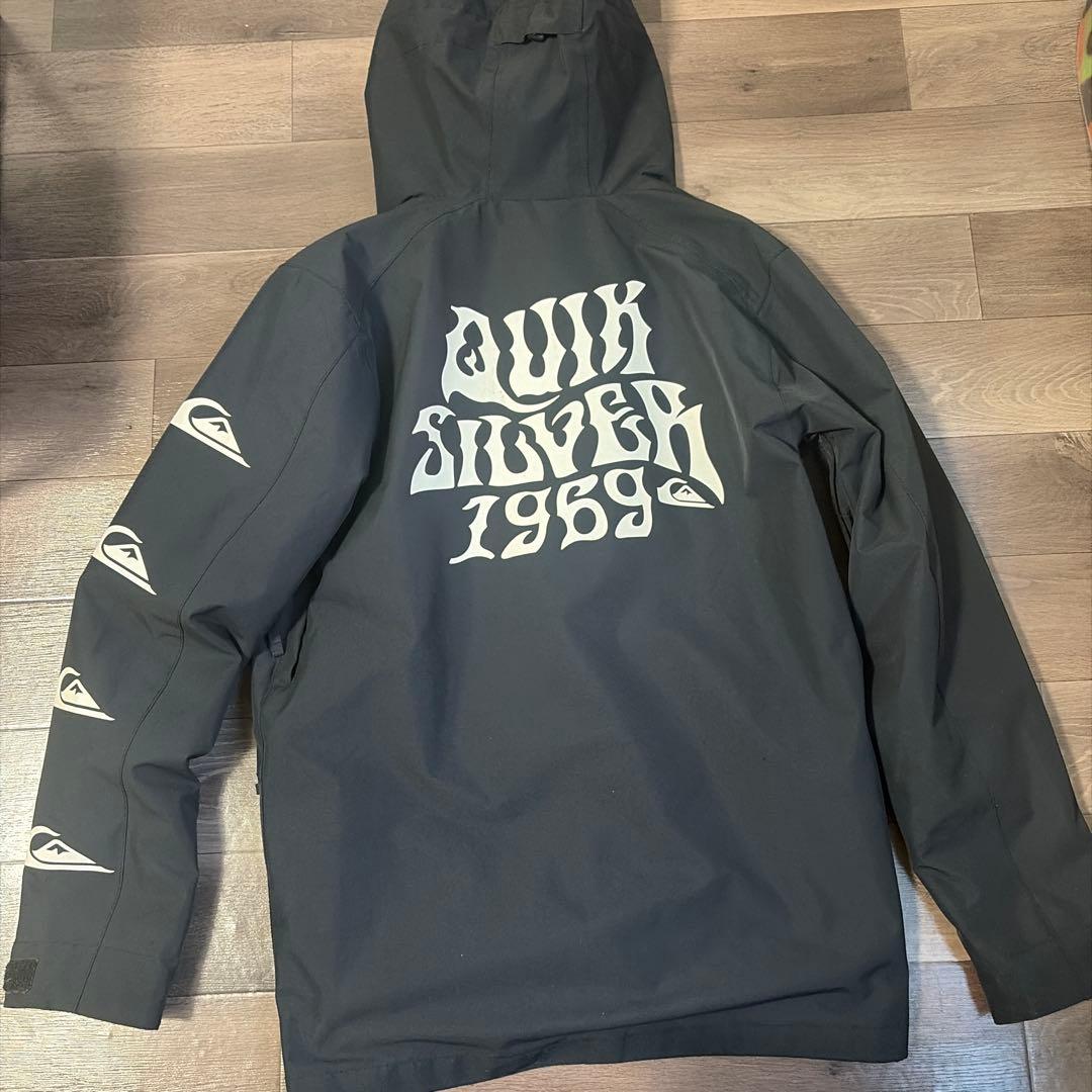 Quiksilver スノボードウェア