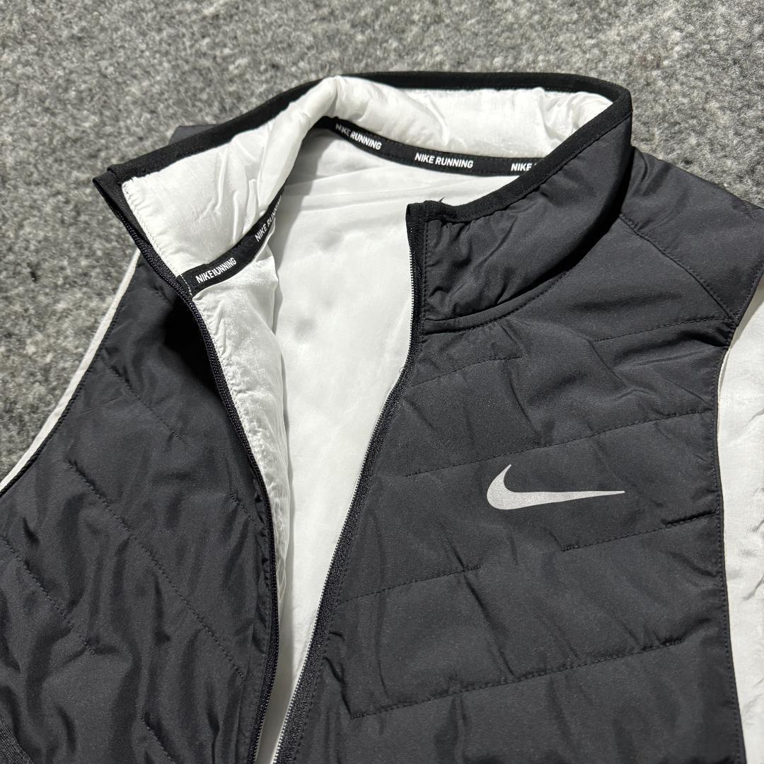 新品 ナイキ ランニング ベスト Msize 黒 メンズ 保温 撥水 ステッチ