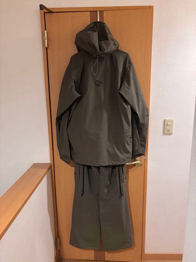 NORRONA lofoten Gore-Tex ウエアのセット(Mサイズ)