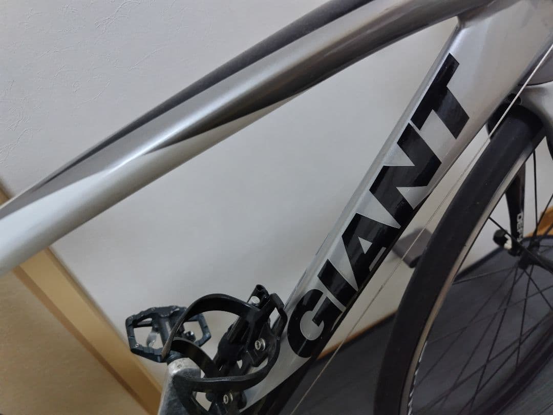 【値引き49千円→48千円】【福岡引取限定】GIANT DEFY ロードバイク