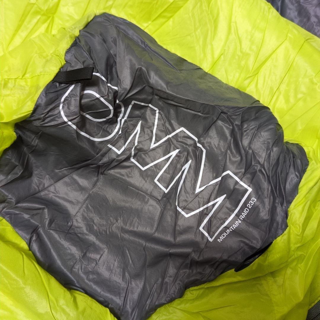 ［極美品］OMM mountain raid 233 シュラフ 寝袋