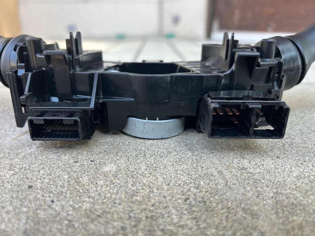 希少 USDM 12-19 トヨタヤリス(ヴィッツ)用 コンビネーションスイッチ