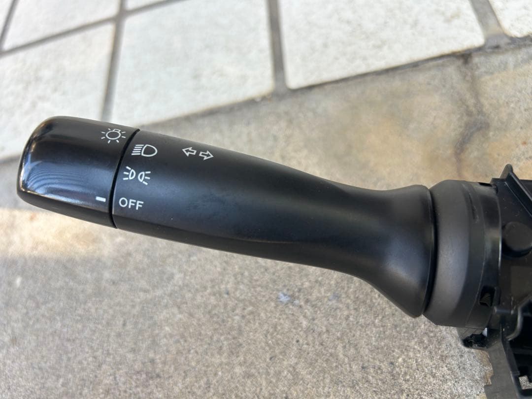 希少 USDM 12-19 トヨタヤリス(ヴィッツ)用 コンビネーションスイッチ
