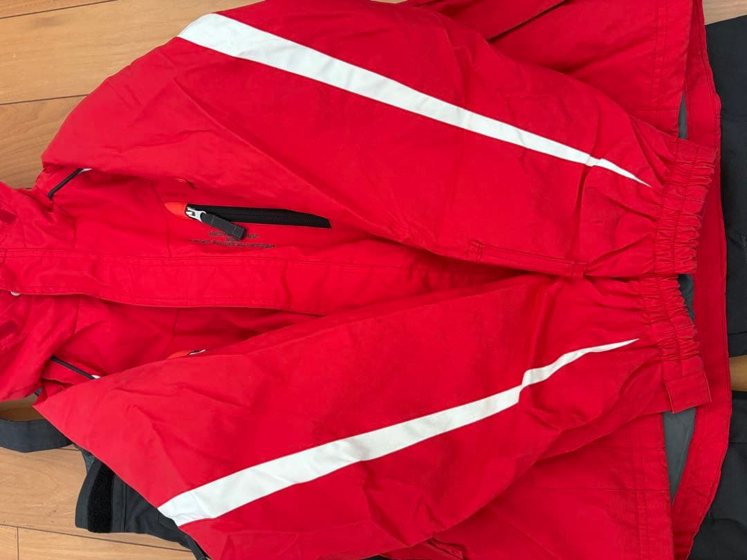 DESCENTE デサント ジュニアスキーウェア 上下 160サイズ（調整可）