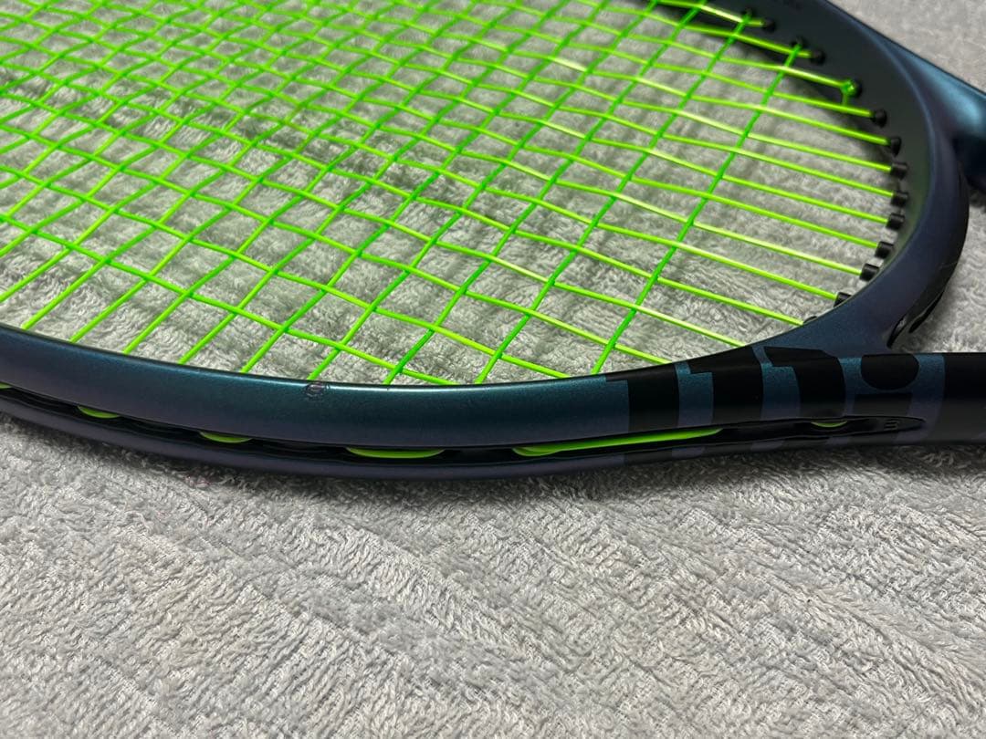 Wilson ULTRA100 V4テニスラケット