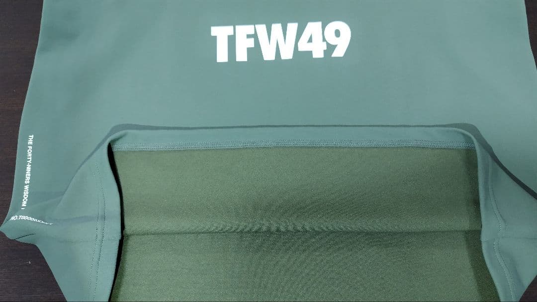 【新品未使用】WEB完売品　TFW49グリーン　モックネックシャツ裏起毛Lサイズ