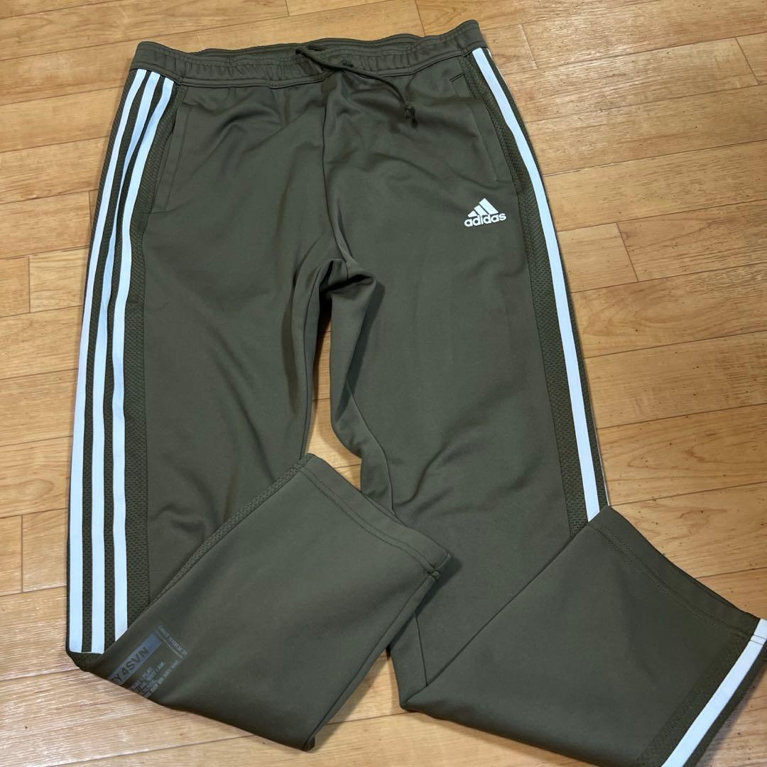 adidas セットアップ TWNTY4SVN ブラウン