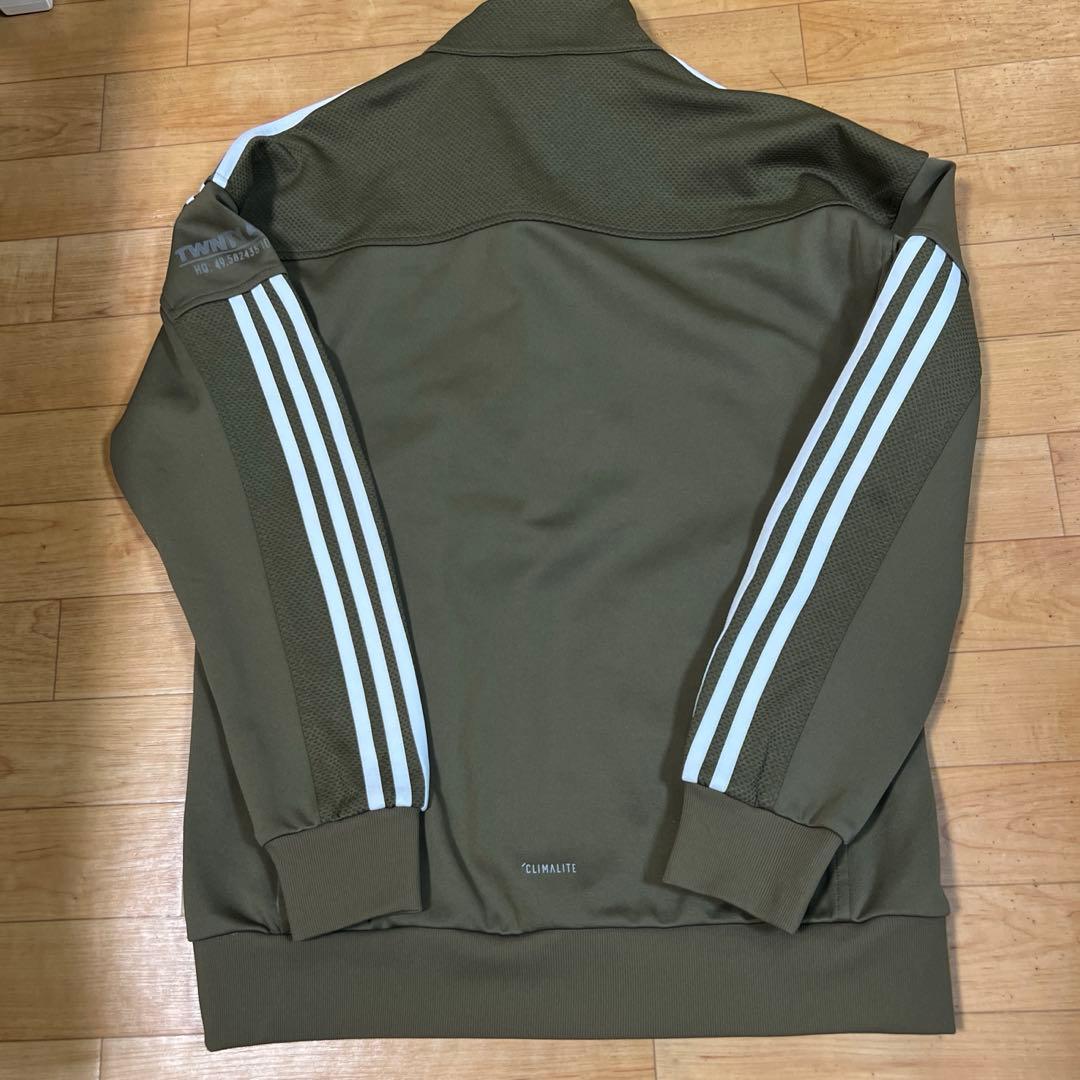 adidas セットアップ TWNTY4SVN ブラウン