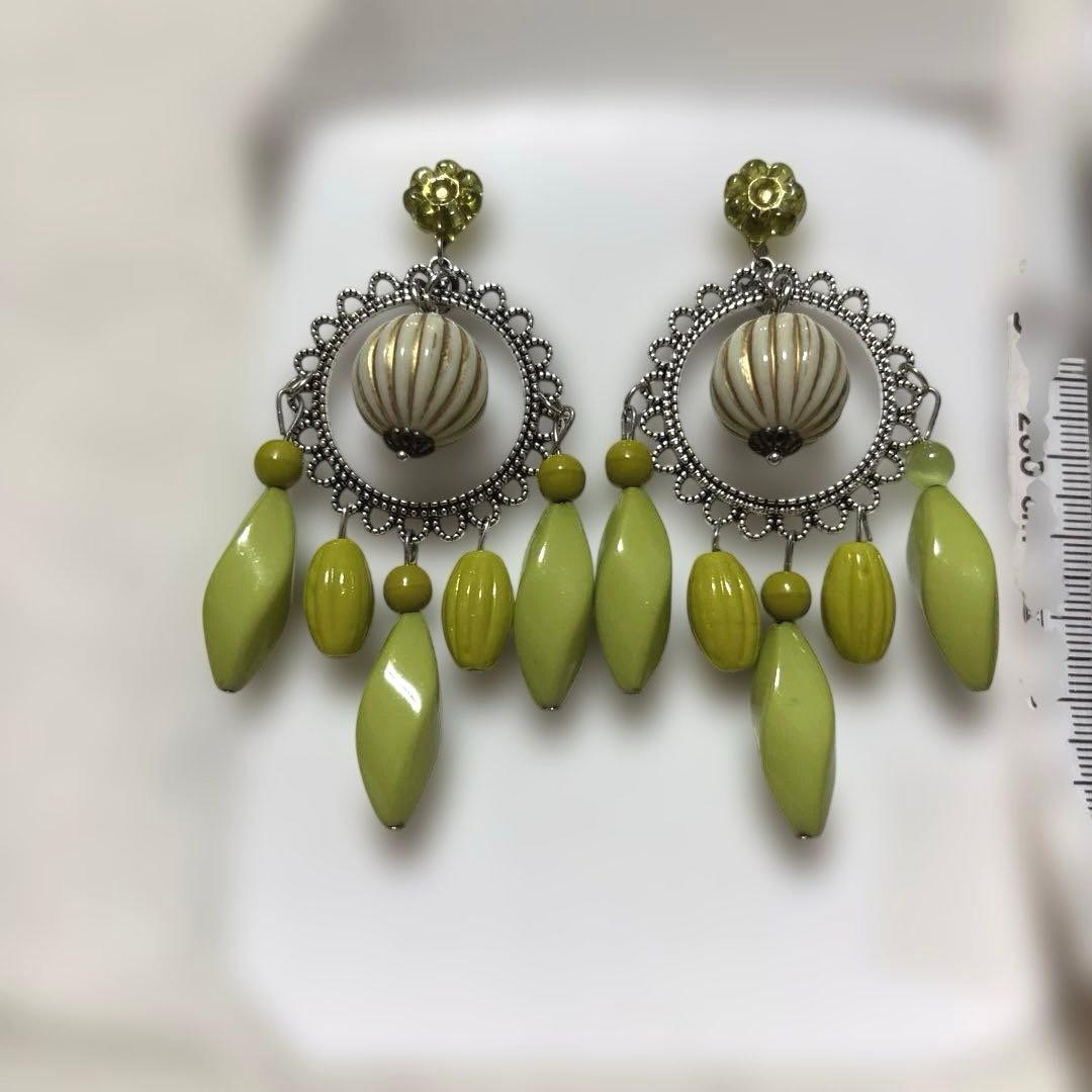 ★フラメンコ　トップス、ファルダ、フローレス、ピアス3点