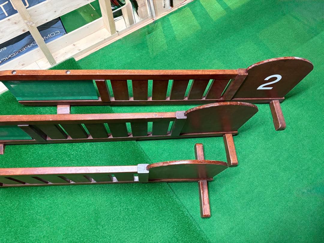 中古　ゴルフ練習打席の仕切