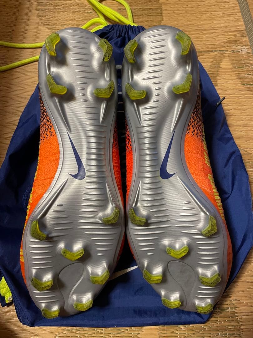 『本日この出品を取り下げます』NIKEマーキュリーアルスーパーフライ