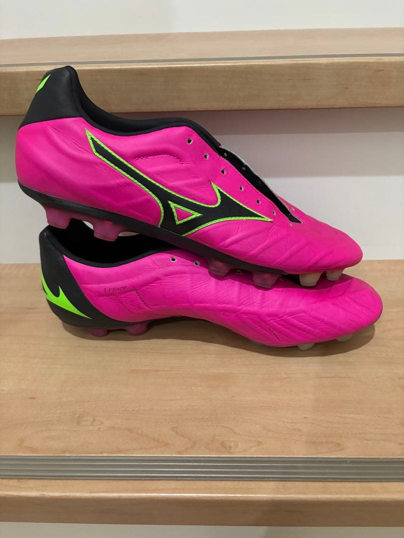 Mizuno レビュラV1ピンク 27.0cm
