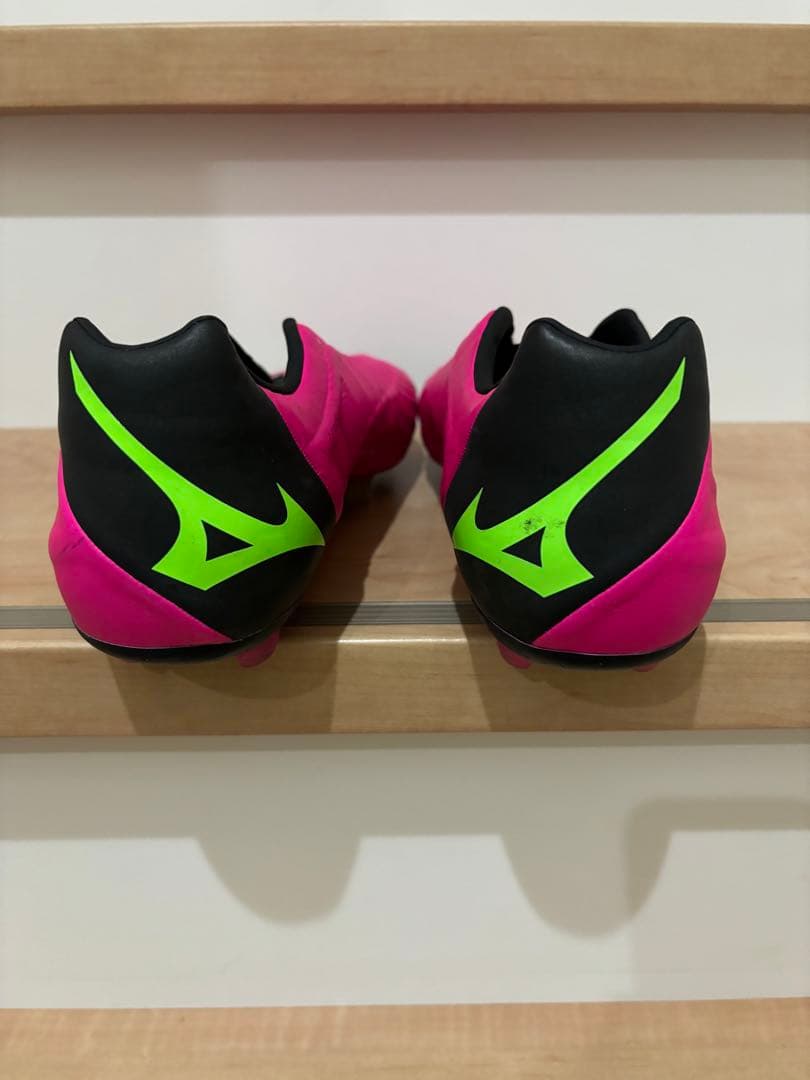 Mizuno レビュラV1ピンク 27.0cm