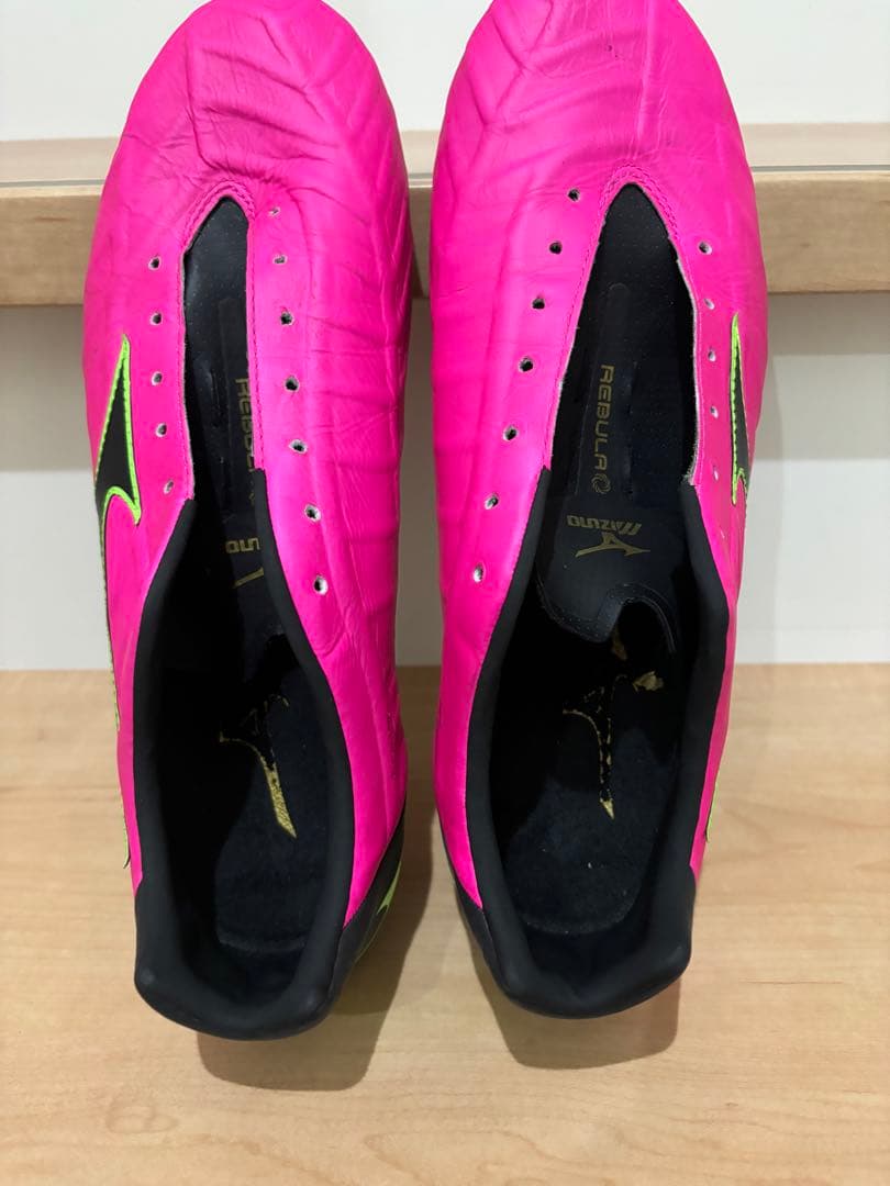 Mizuno レビュラV1ピンク 27.0cm