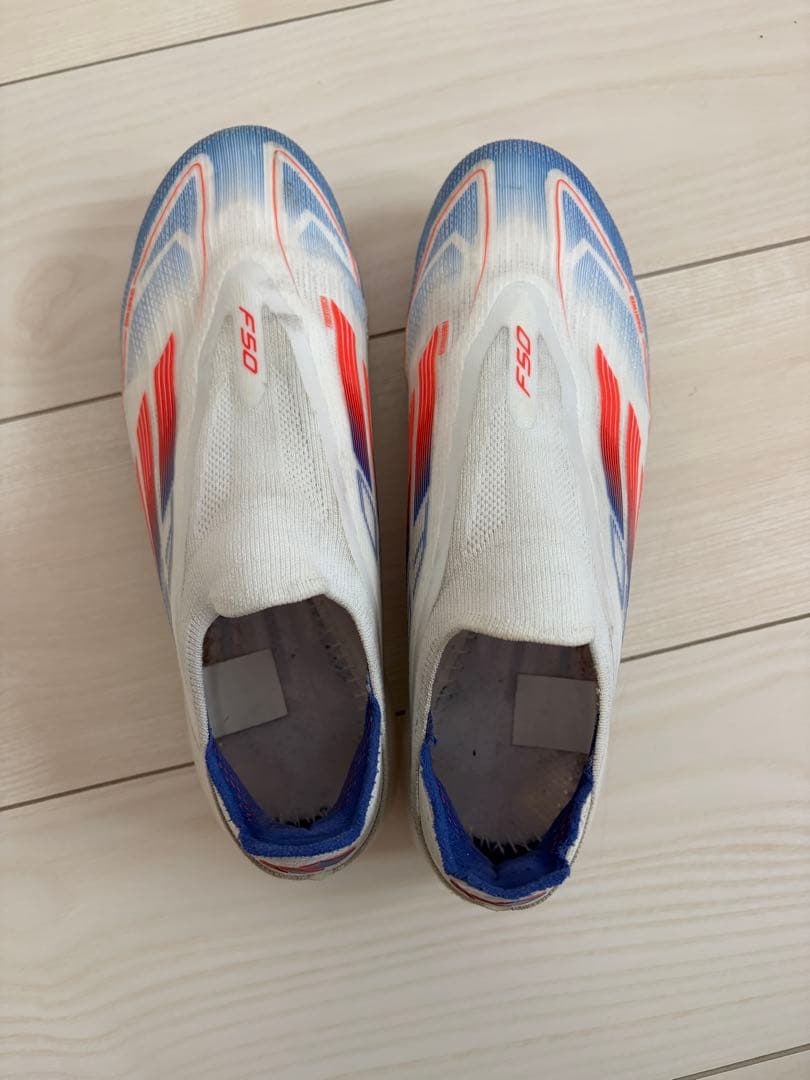 F50 レースレス　26.0cm 紐なし