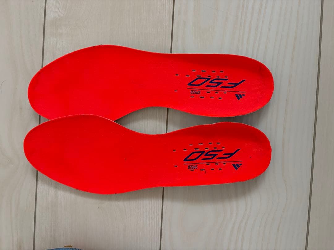 F50 レースレス　26.0cm 紐なし