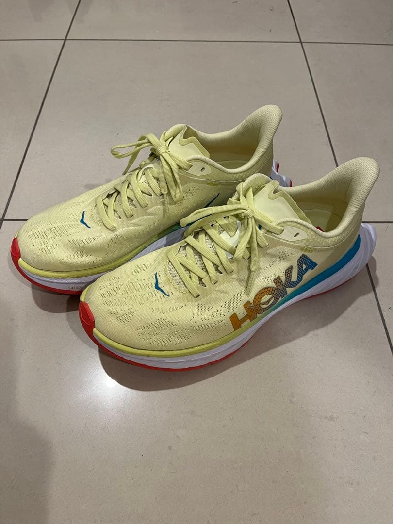 ホカオネオネ カーボンX 2 26.0cm HOKA