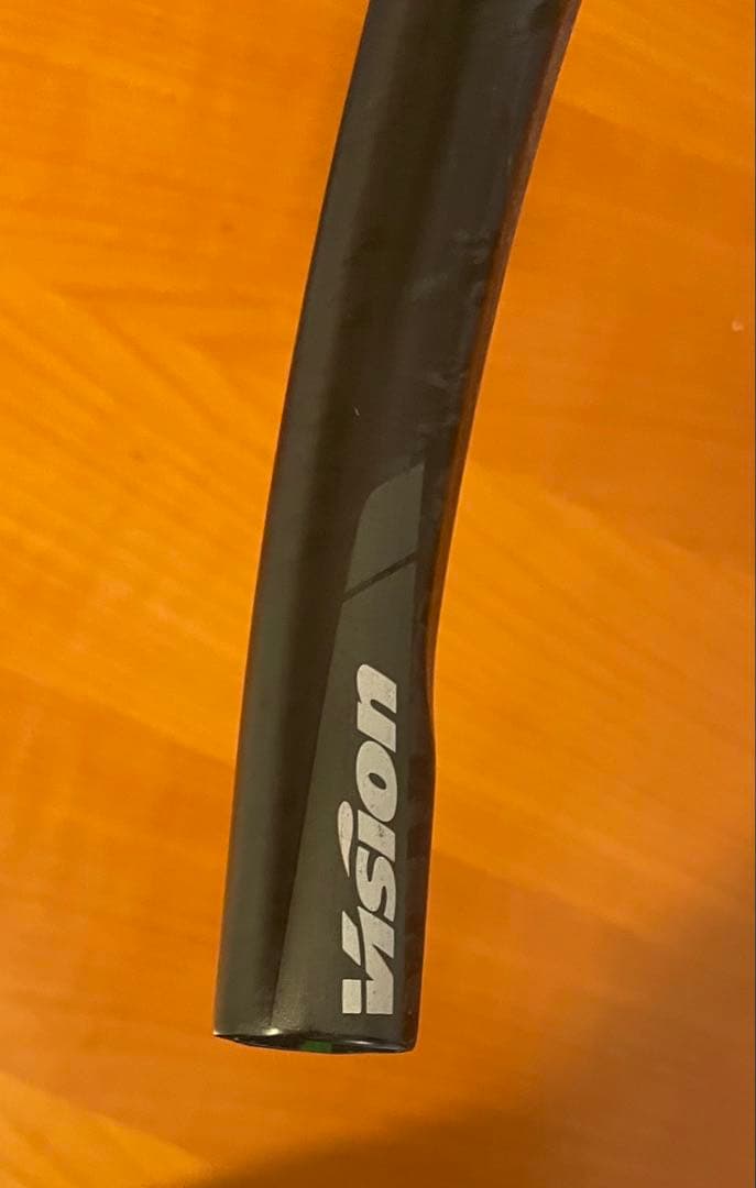 Vision monocoque carbon 4D ハンドル　400mm