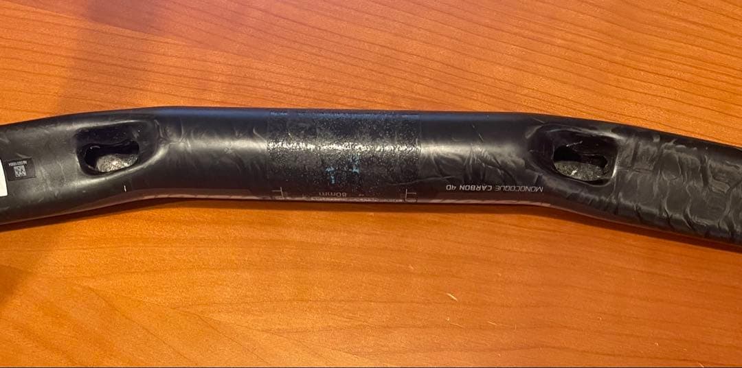 Vision monocoque carbon 4D ハンドル　400mm