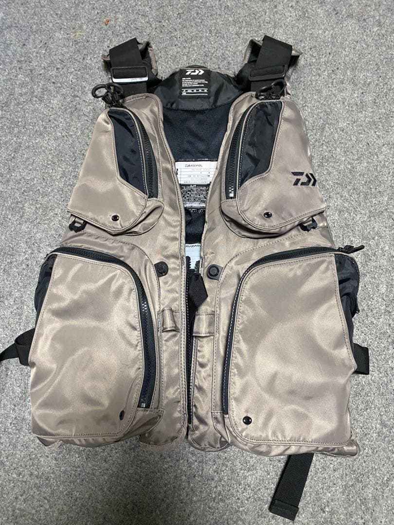 Daiwa df-6322 ダイワ フローティングベスト