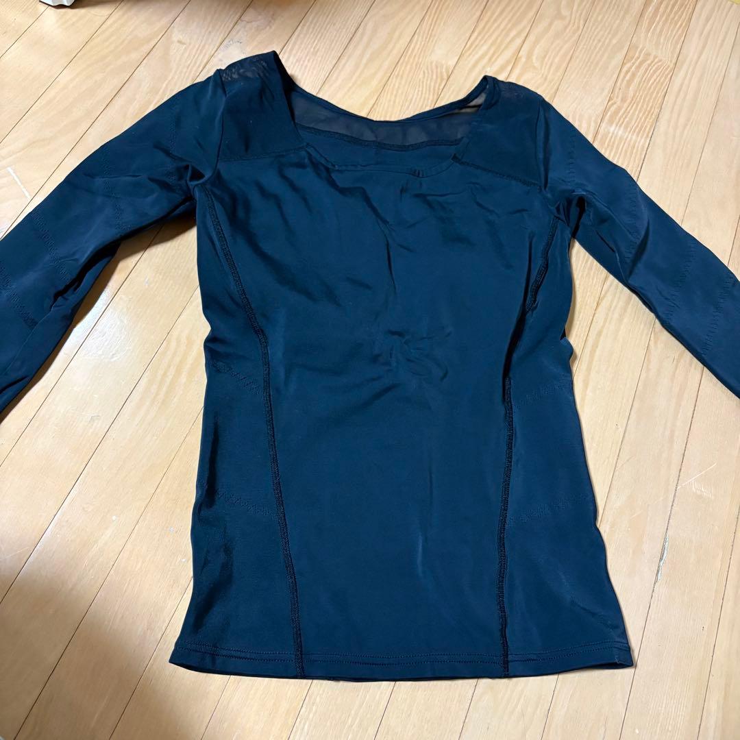 PERFECT FORM TOPS LONG SLEEVE ブラック