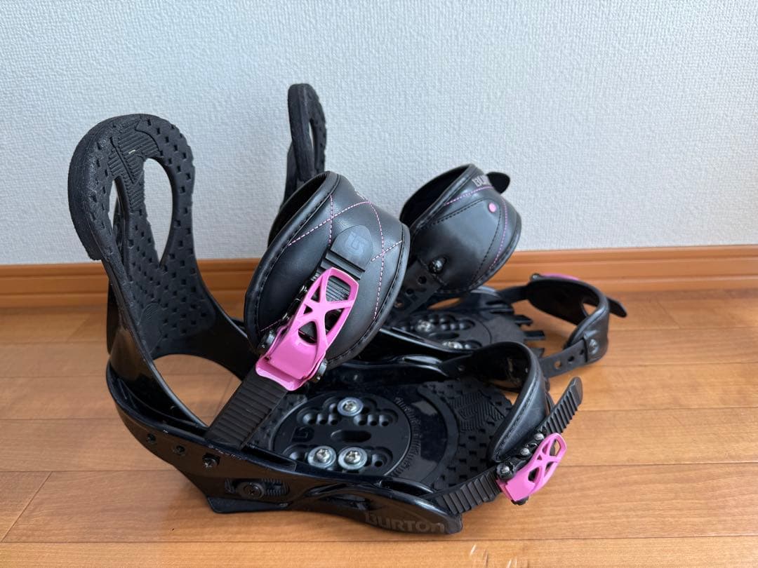 BURTON ビンディング　レディースMサイズ23.0cm〜