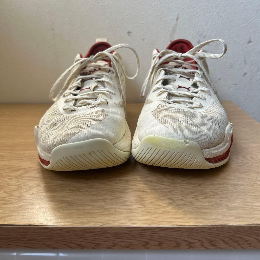 asicsバッシュ