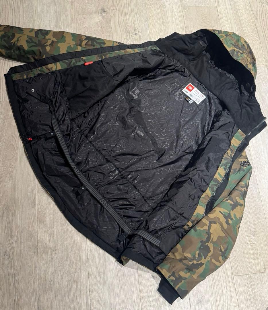 686（シックスエイトシックス）のスノーボードウェア　Lサイズ