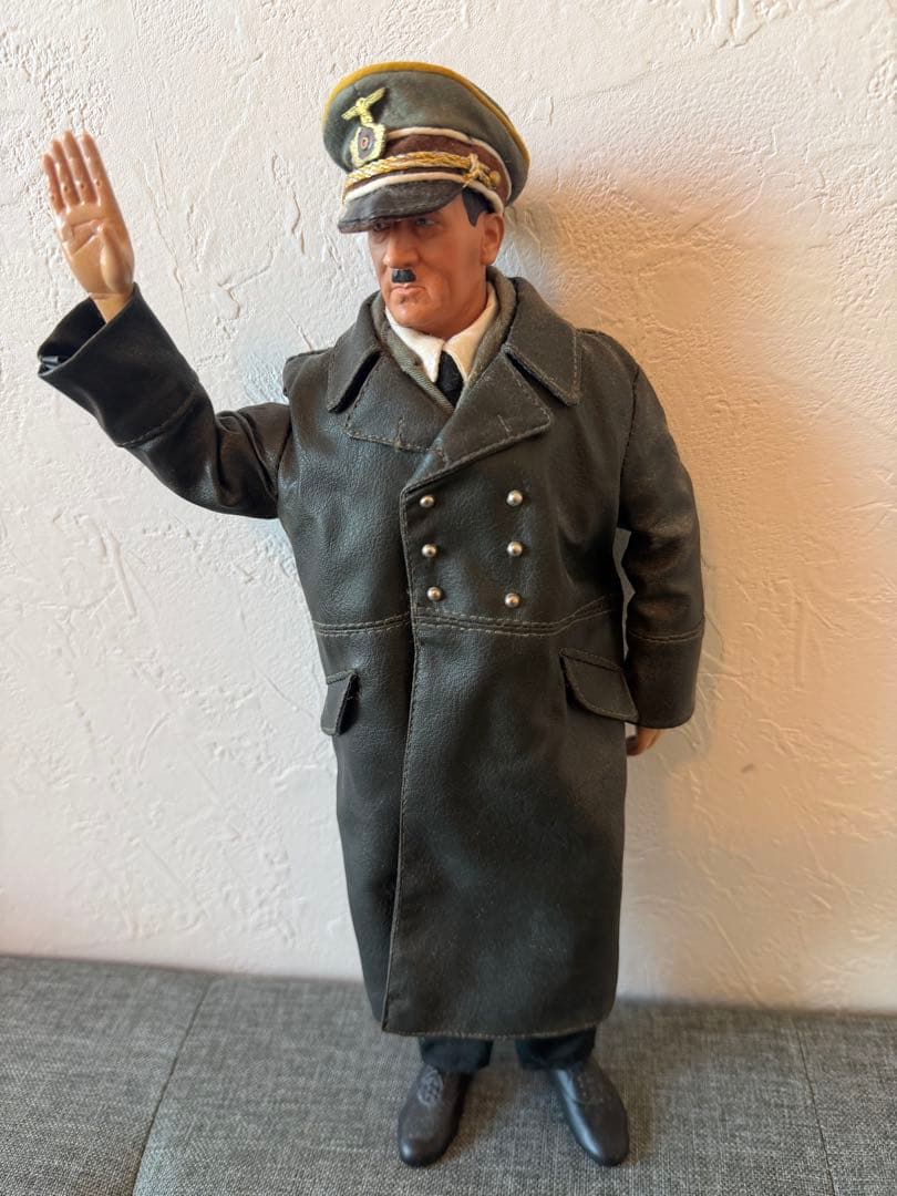 ヒトラー　1/6フィギュア　コートバージョン　IN THE PAST TOYS