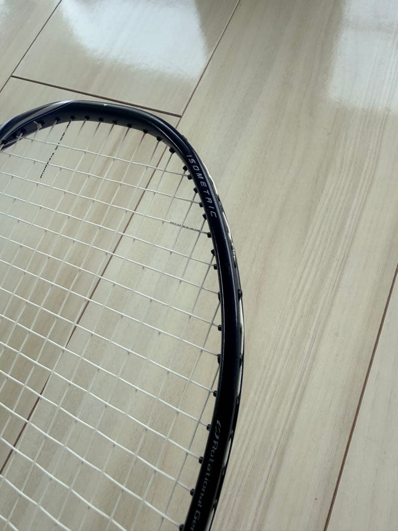ほぼ未使用。YONEX バドミントンラケット　アストロクス100zx 3u5g