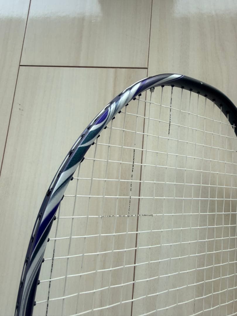 ほぼ未使用。YONEX バドミントンラケット　アストロクス100zx 3u5g