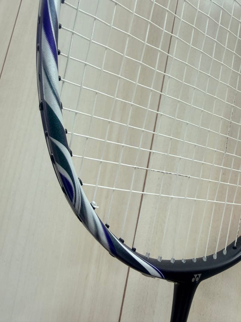 ほぼ未使用。YONEX バドミントンラケット　アストロクス100zx 3u5g