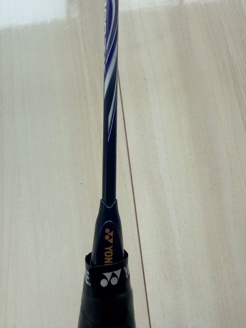 ほぼ未使用。YONEX バドミントンラケット　アストロクス100zx 3u5g