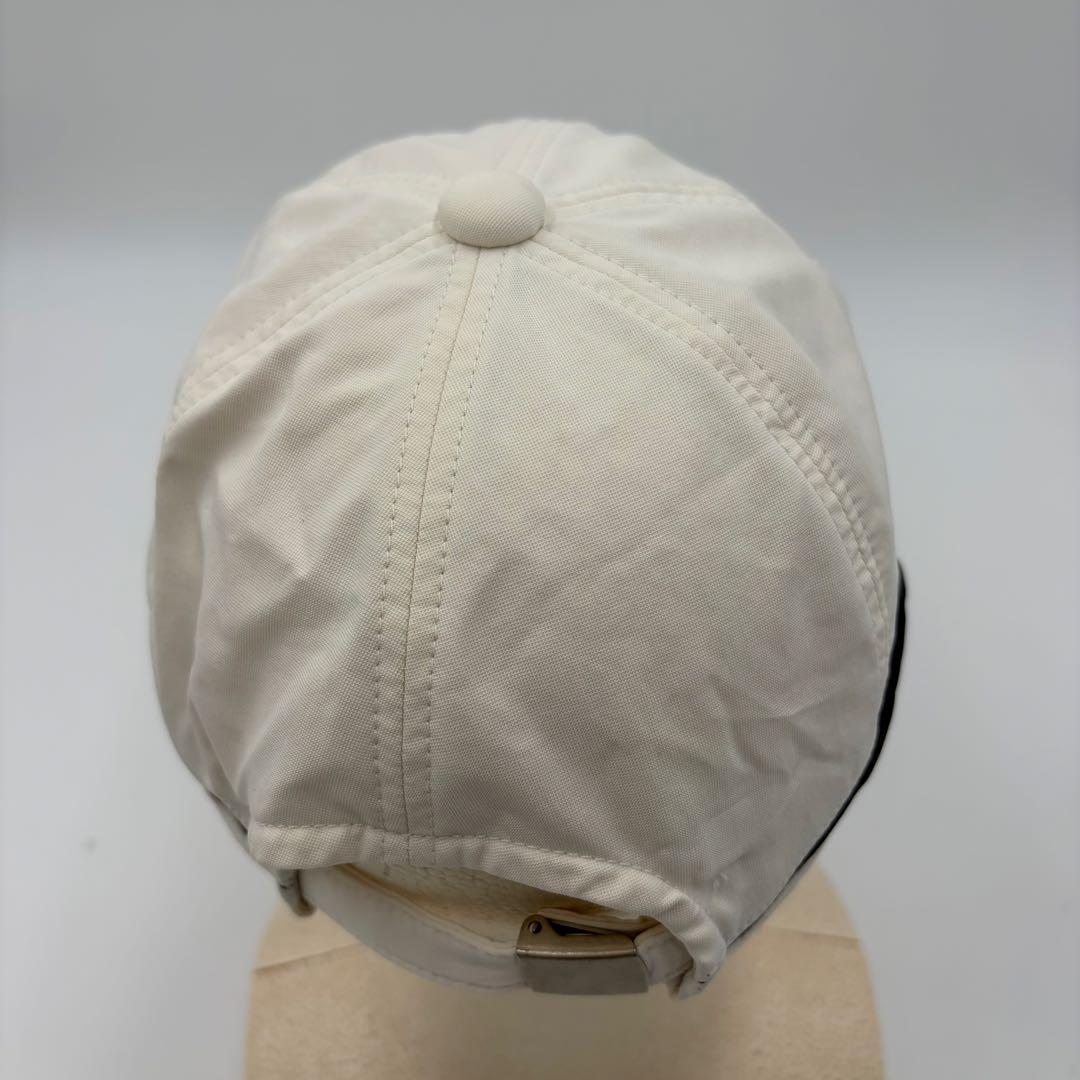 【BURBERRY GOLF】帽子 ロゴ刺繍 高級感 アイボリー ゴルフウェア