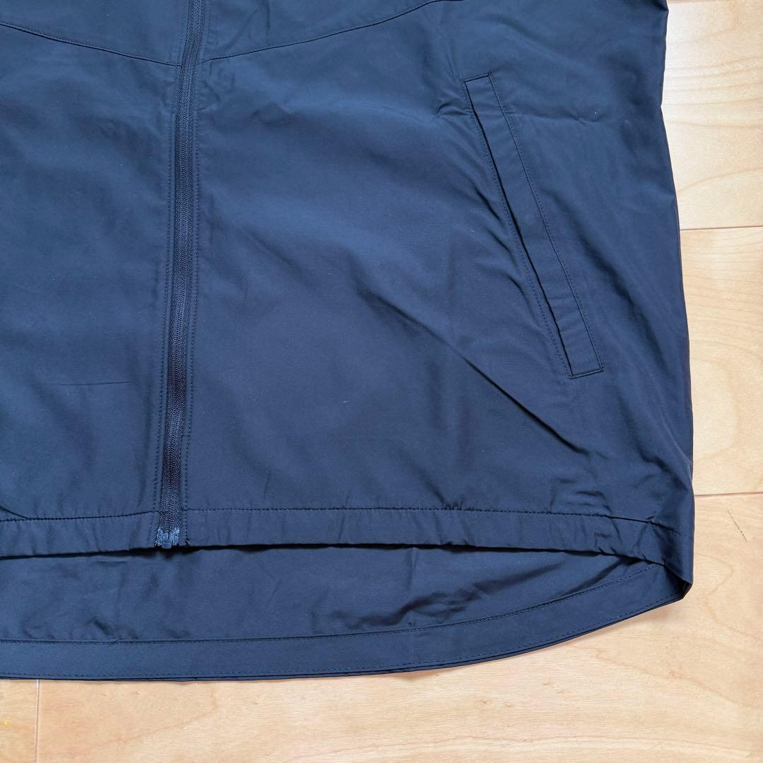 NIKEナイキ　ランニングジャケット　ウィンドブレーカー　黒　ブラック　XL新品