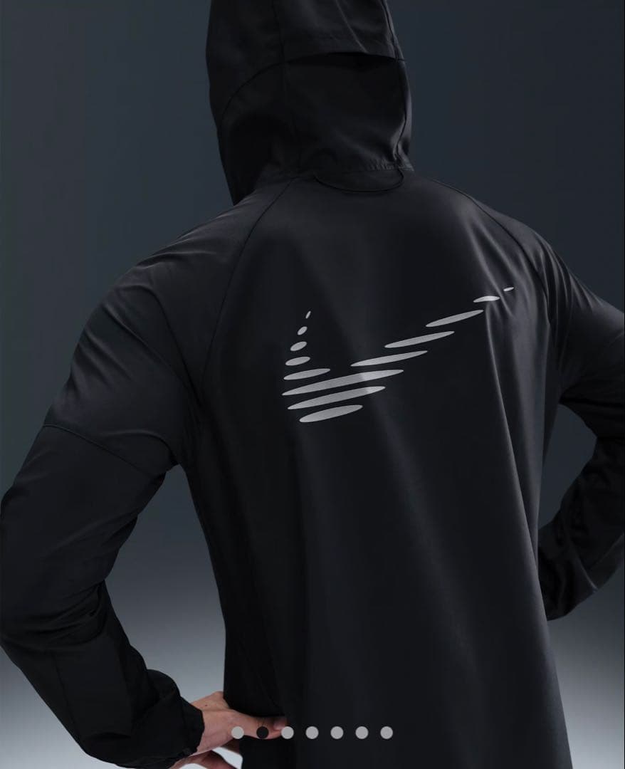 NIKEナイキ　ランニングジャケット　ウィンドブレーカー　黒　ブラック　XL新品
