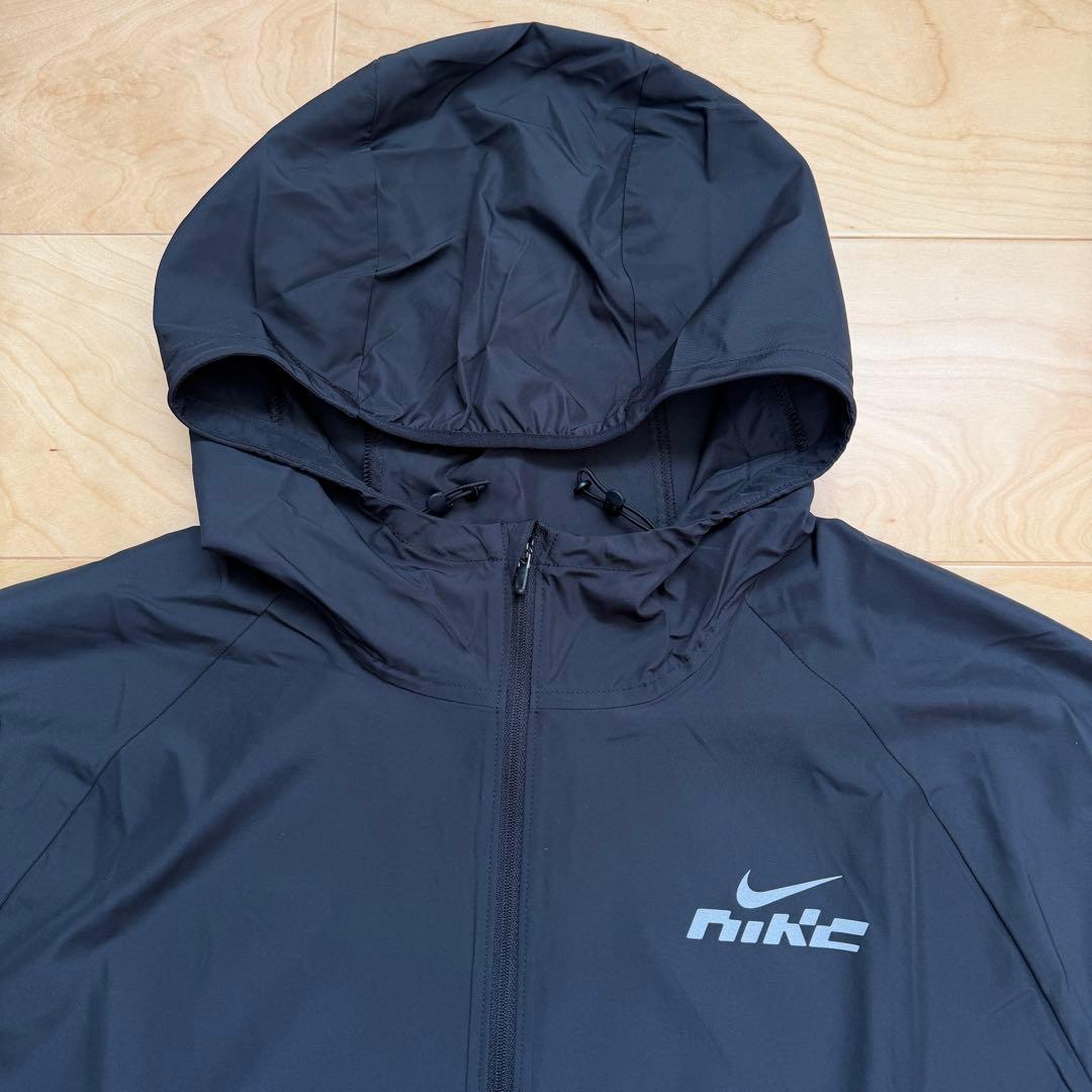 NIKEナイキ　ランニングジャケット　ウィンドブレーカー　黒　ブラック　XL新品