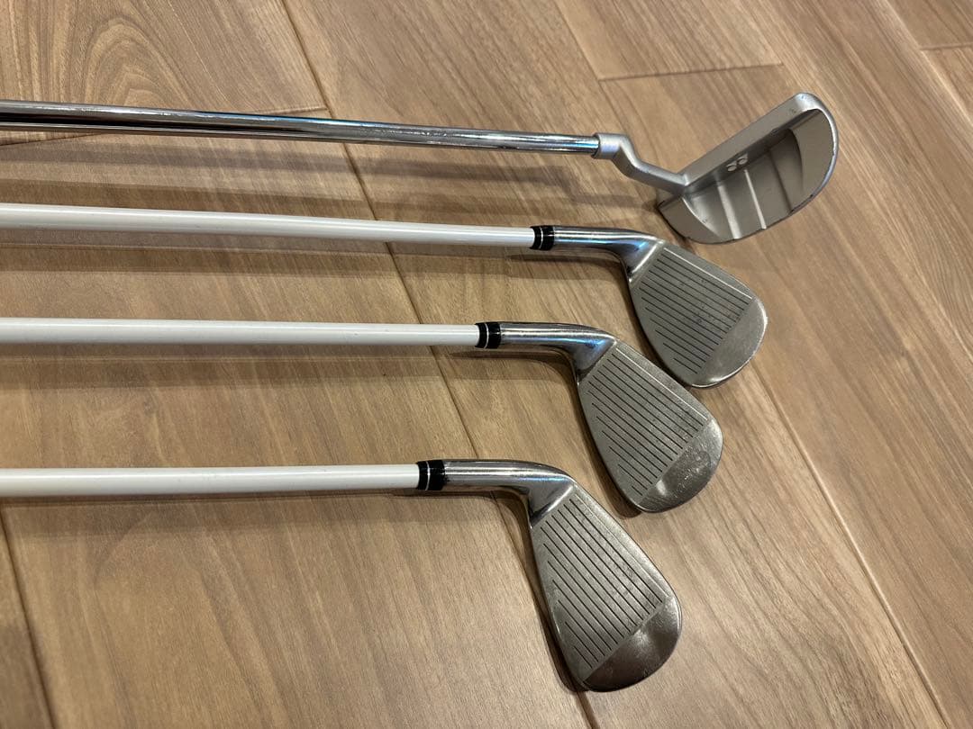 YONEX ピンク ゴルフクラブ7本セット・キャディバッグ　J135