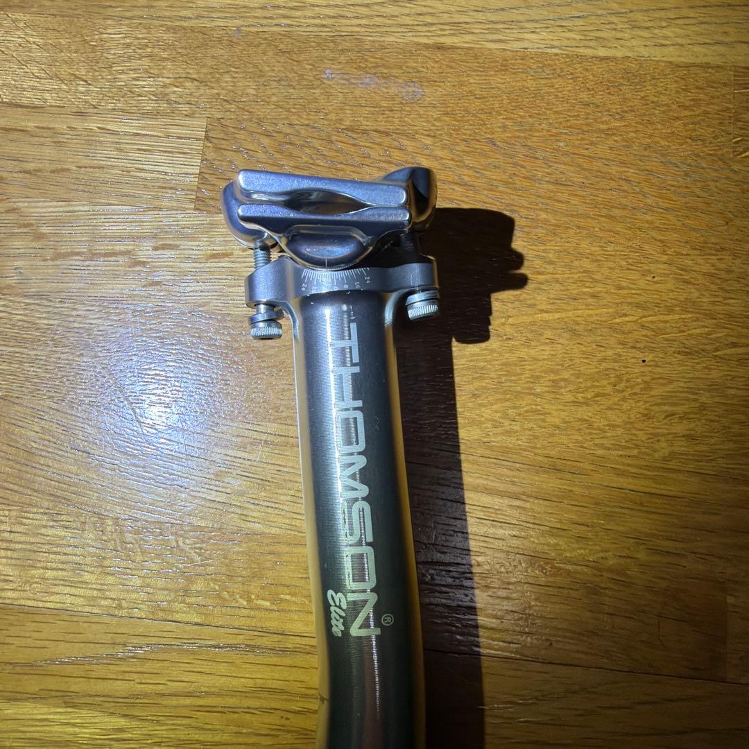 トムソン　シートポスト　セットバック