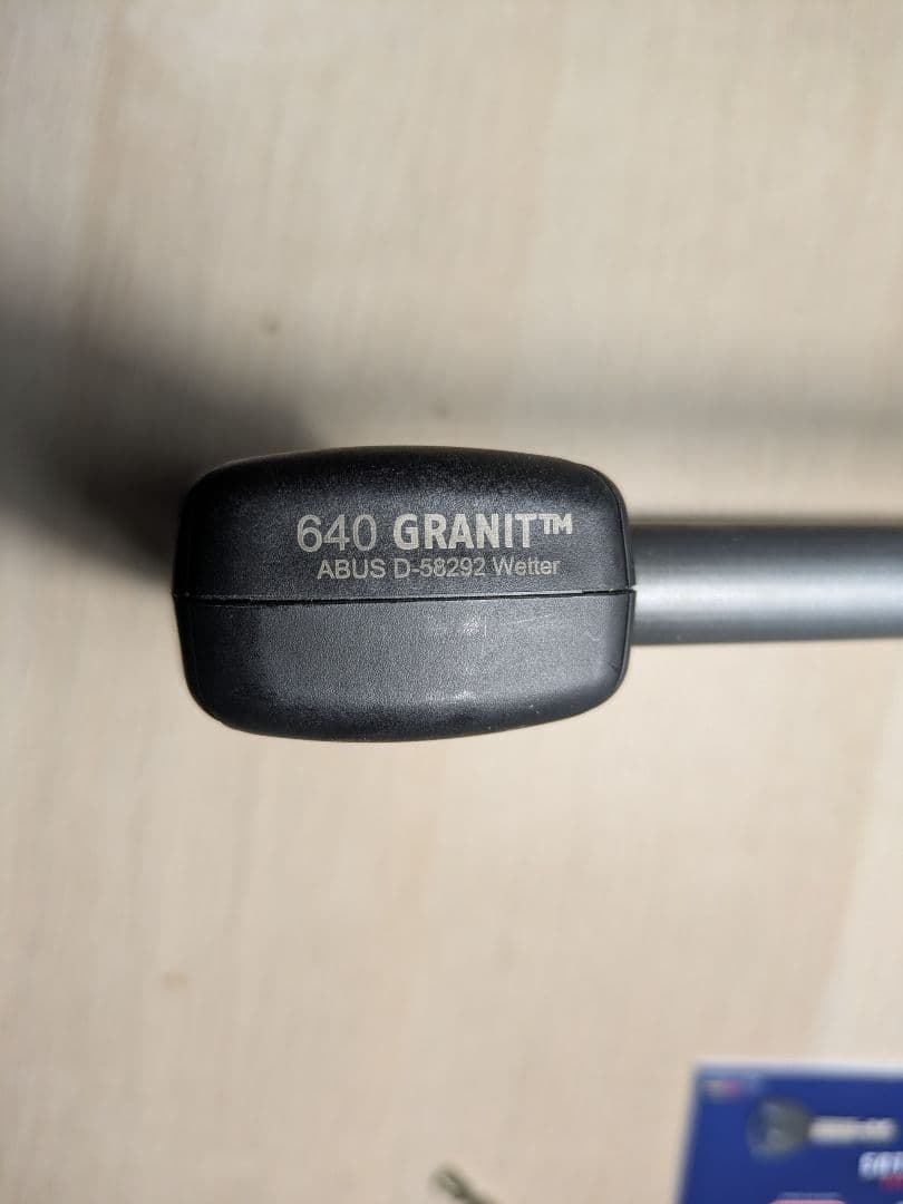 ABUS アブス GRANIT PLUS 640 U型ロック 鍵2本付き