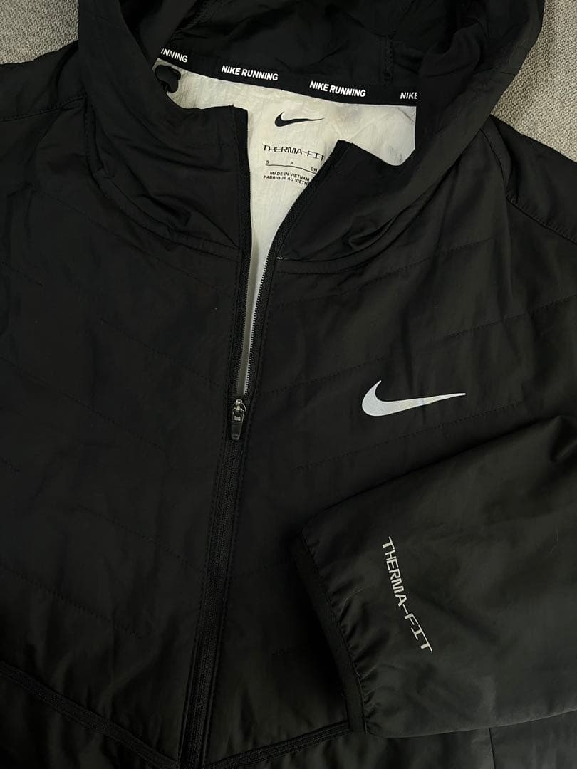 【S】NIKE RUNNING エアロレイヤー フーディー ランニングジャケット