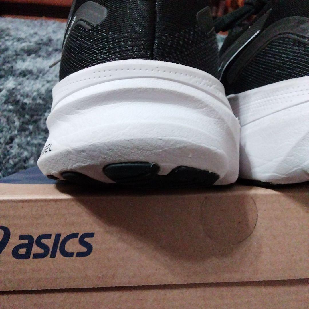 ASICS GEL-KAYANO 32 ゲルカヤノ32