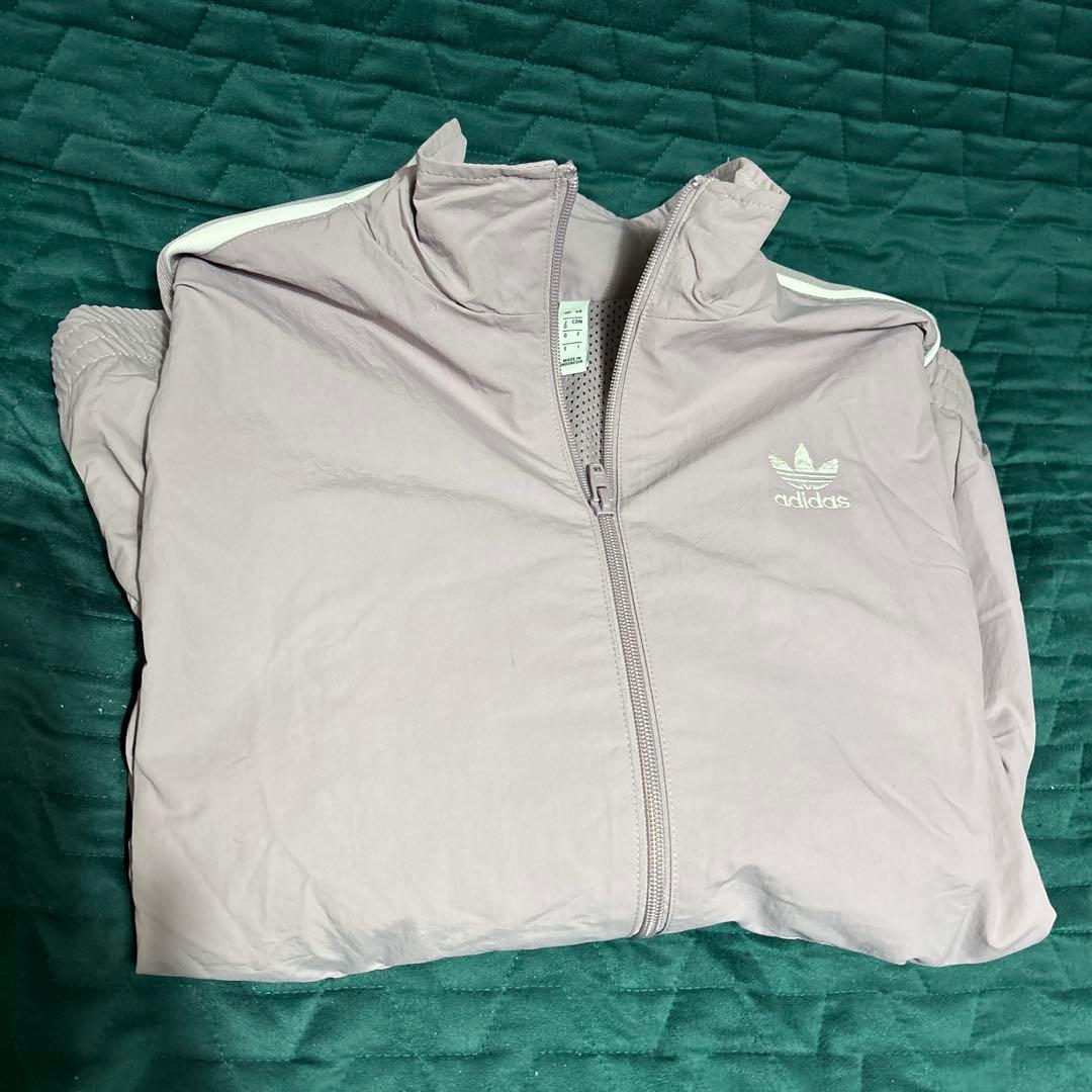 未使用）adidas うすいピンクジャージ上下セット