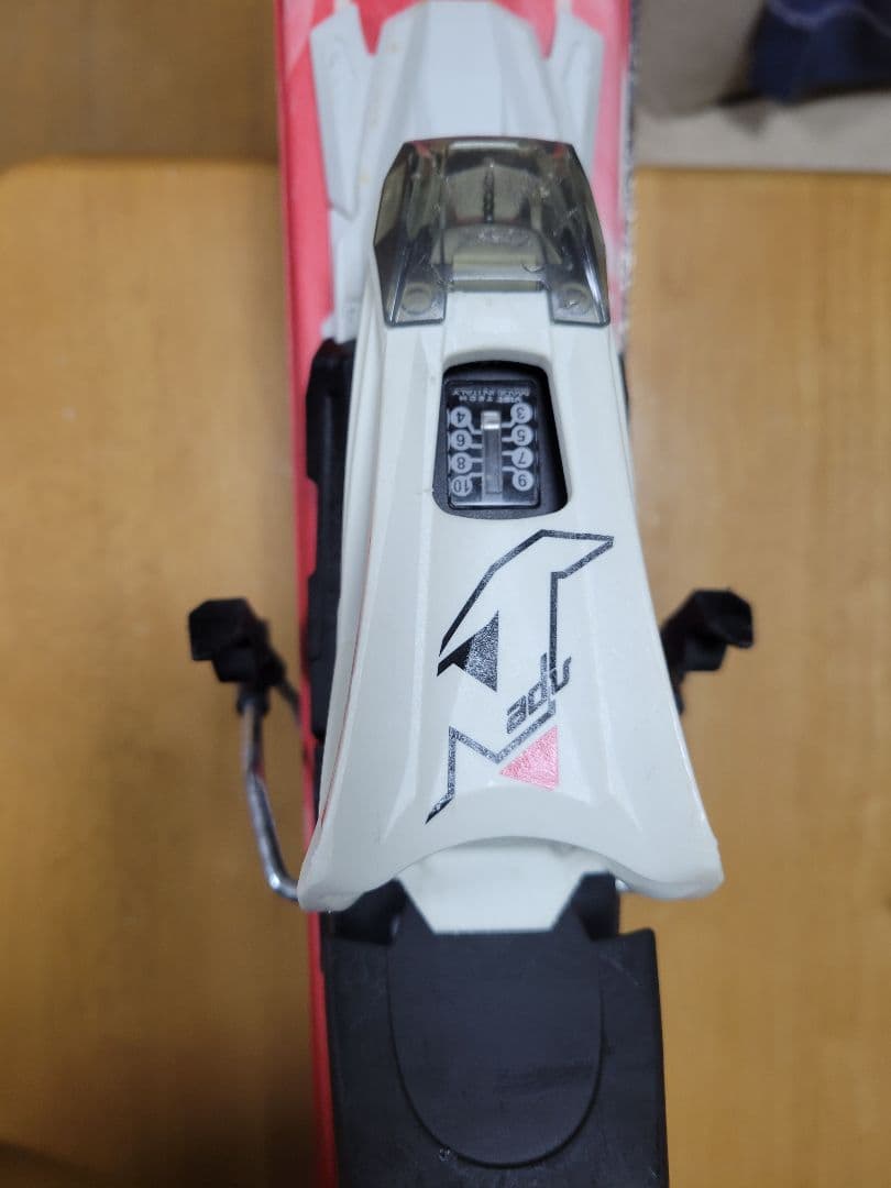 スキー板　NORDICA　144