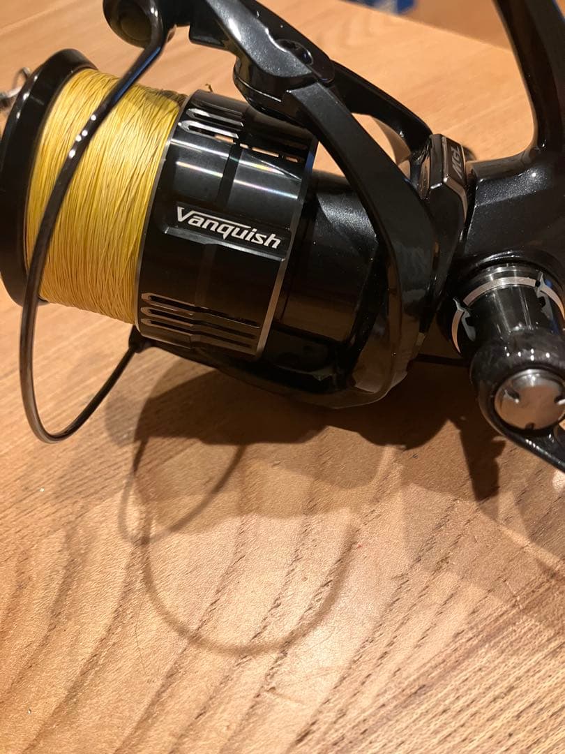 Vanquish C3000 スピニングリール 黒　スタンド