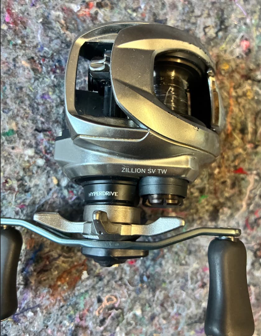 DAIWA ジリオン SV TW 8.5L（左ハンドル） 管388