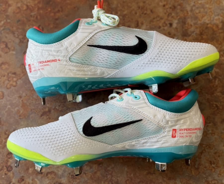 新品★USA国内限定発売モデル☆NIKE★Hyperdiamond 4★26cm