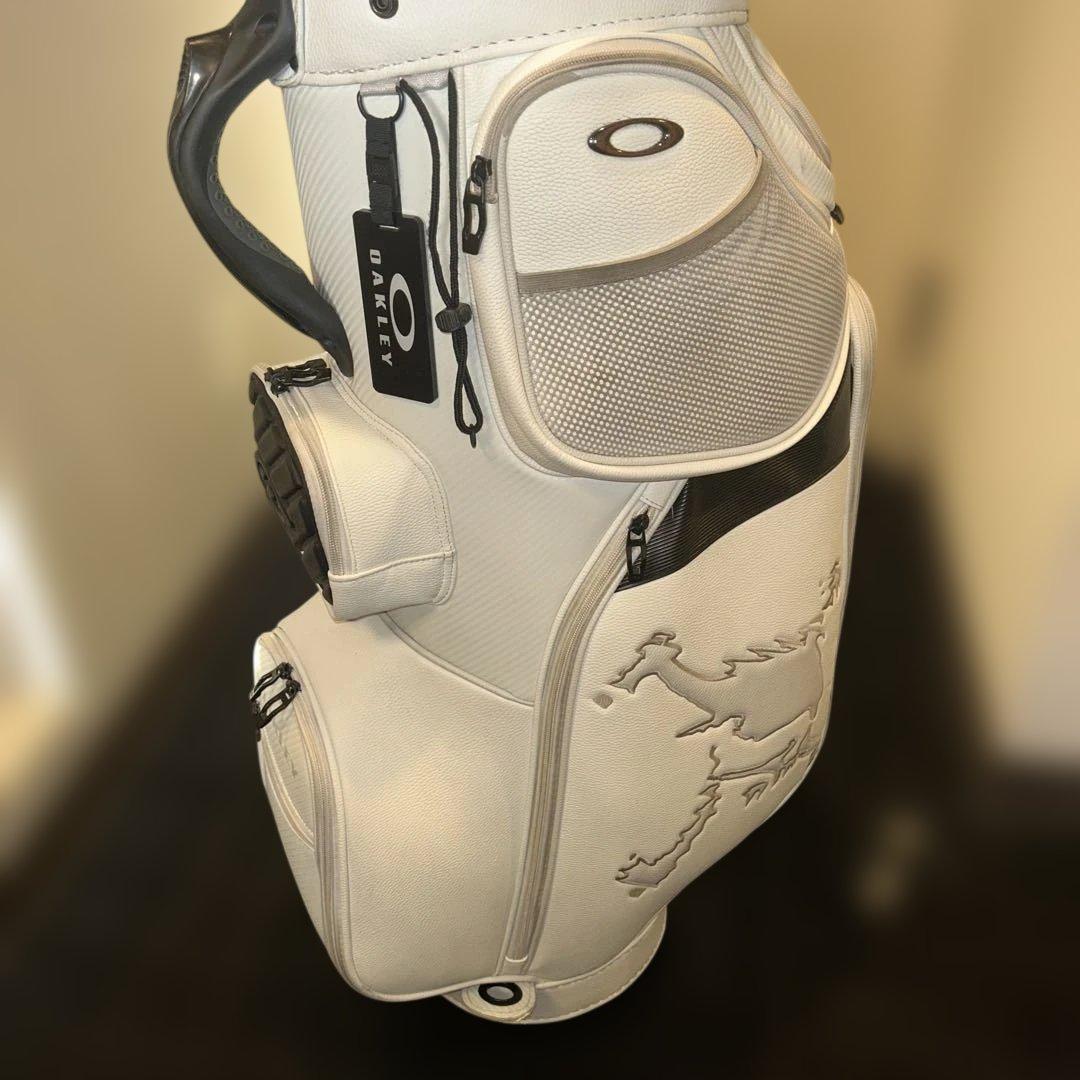 OAKLEY ゴルフバッグ・キャディバッグ ホワイト
