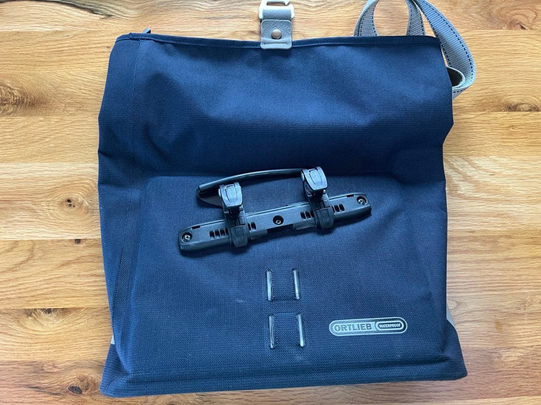 ORTLIEB 車体装着バッグ ネイビー