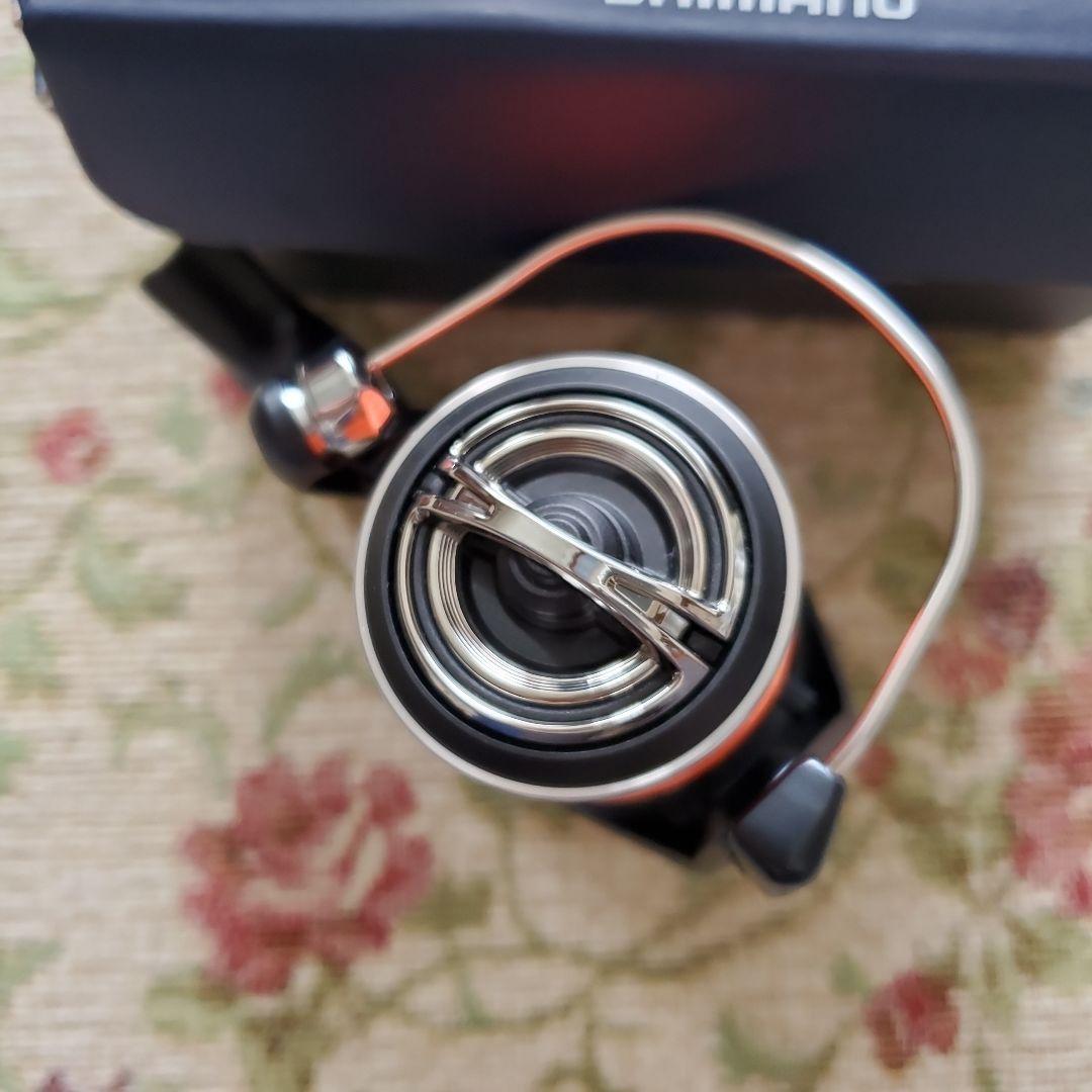 SHIMANO MIRAVEL C2000S スピニングリール